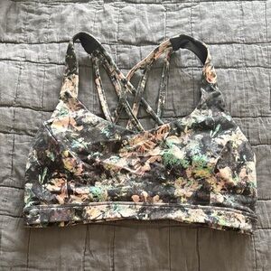 Lululemon free to be serene bra size 8